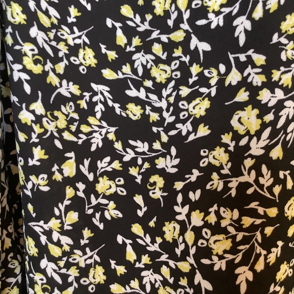 Carolina Belle Montreal Blouse Black Yellow Floral Pull On Top 3/4 Sleeves 1X - Picture 7 of 9